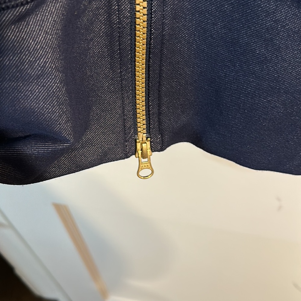 Lululemon Hooded Zippered Blue Denim Look Workout Jacket With Thumb Holes Size 6 - Picture 9 of 17